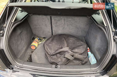 Хэтчбек Audi A3 2006 в 