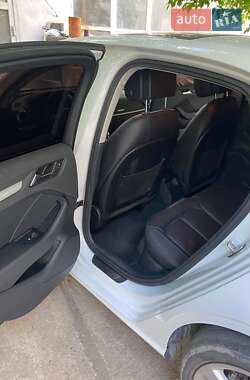 Седан Audi A3 2015 в 