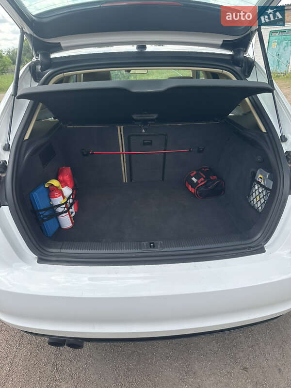 Хэтчбек Audi A3 2010 в Коростене