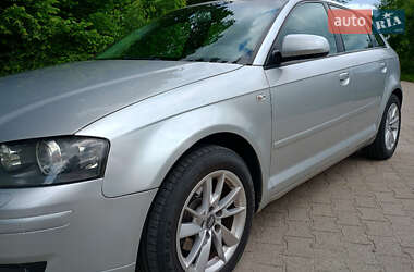 Хэтчбек Audi A3 2005 в 