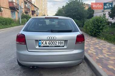Хэтчбек Audi A3 2005 в 