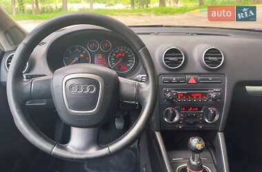 Хэтчбек Audi A3 2005 в 