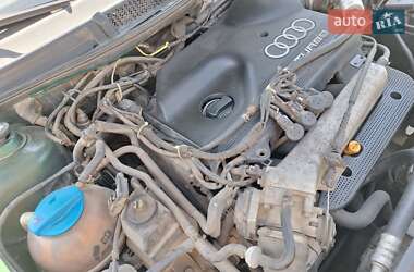 Хэтчбек Audi A3 1997 в 