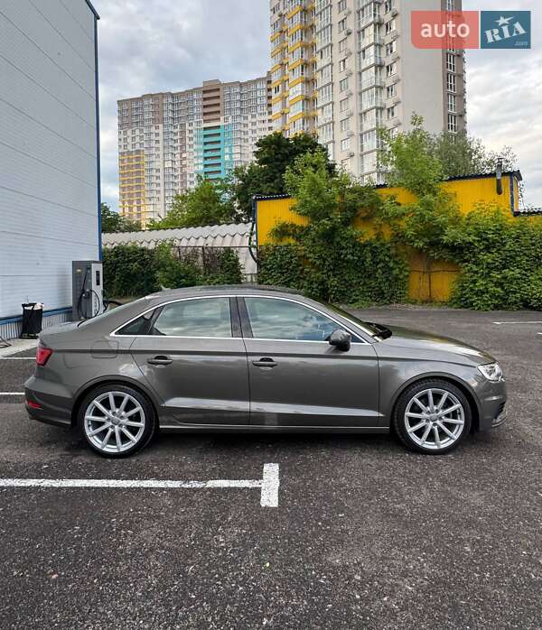 Седан Audi A3 2016 в Киеве фото 6 Седан Audi A3 2016 в Киеве