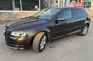 Хетчбек Audi A3 2010 в 