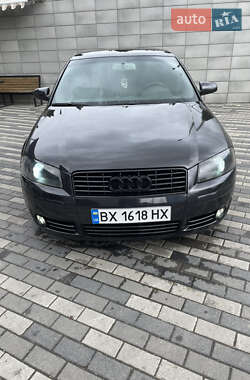 Хетчбек Audi A3 2004 в 