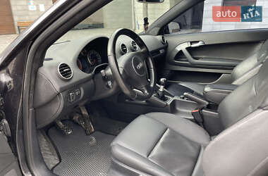 Хетчбек Audi A3 2004 в 
