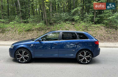 Хэтчбек Audi A3 2008 в 