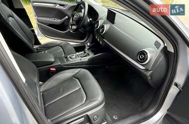Хэтчбек Audi A3 2015 в 