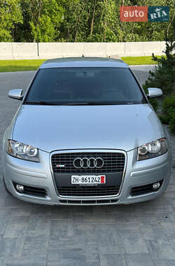 Хэтчбек Audi A3 2006 в 