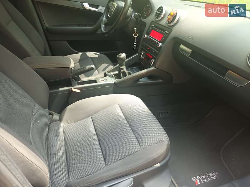 Хэтчбек Audi A3 2010 в Гадяче