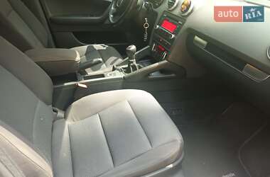 Хэтчбек Audi A3 2010 в 