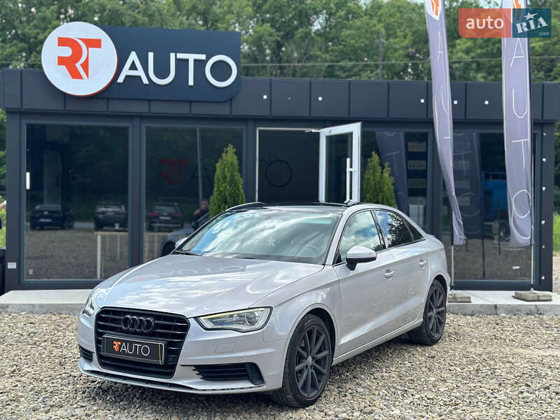 Седан Audi A3 2015 в Львове