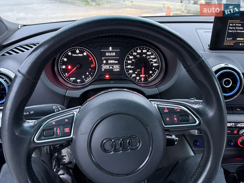 Седан Audi A3 2015 в Львове