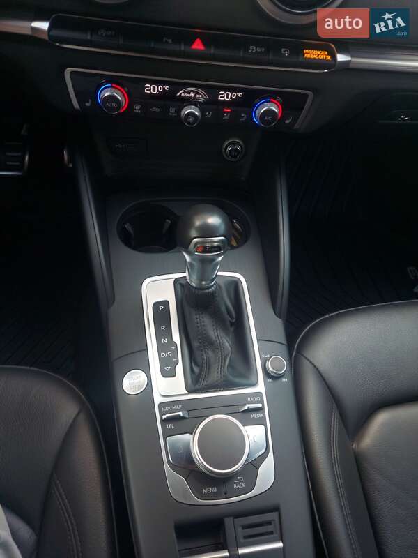 Седан Audi A3 2016 в Одессе