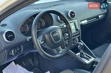 Хэтчбек Audi A3 2009 в 