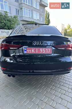 Седан Audi A3 2017 в 