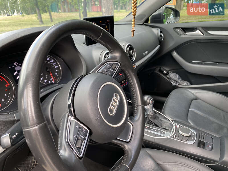 Седан Audi A3 2015 в Києві