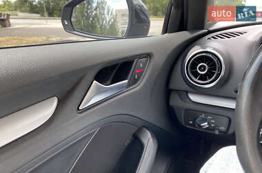 Седан Audi A3 2015 в 
