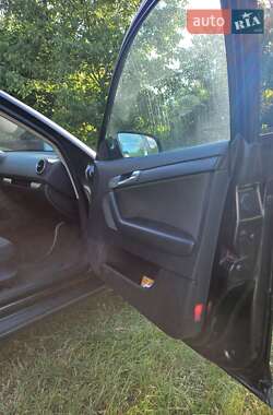 Хэтчбек Audi A3 2006 в 