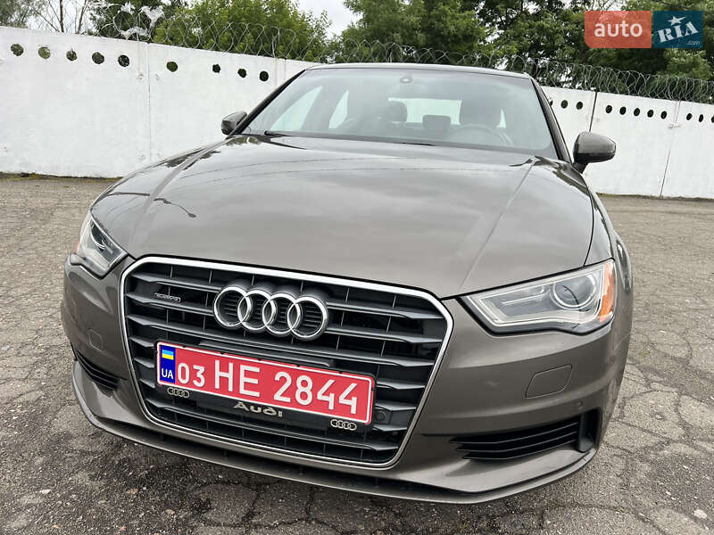 Седан Audi A3 2015 в Киеве
