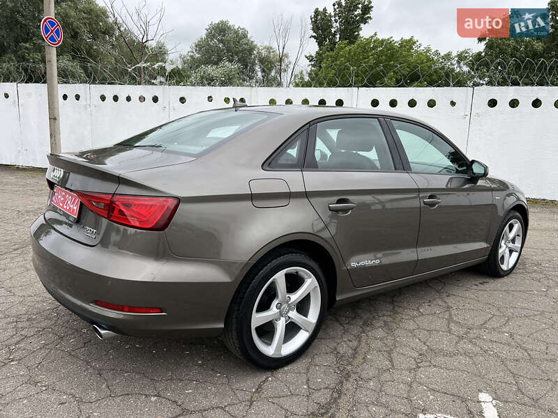 Седан Audi A3 2015 в Киеве