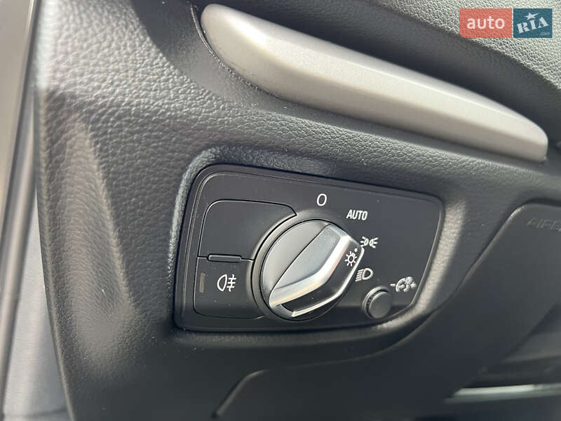 Седан Audi A3 2015 в Киеве