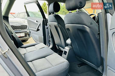 Хэтчбек Audi A3 2004 в 