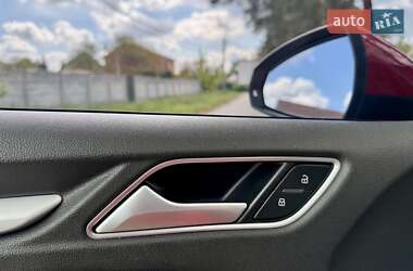 Седан Audi A3 2016 в 