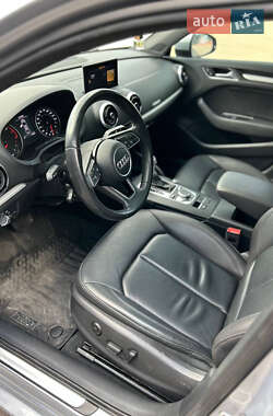 Седан Audi A3 2016 в 
