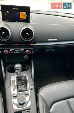 Седан Audi A3 2016 в 