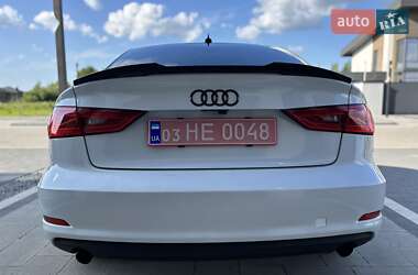 Седан Audi A3 2015 в 