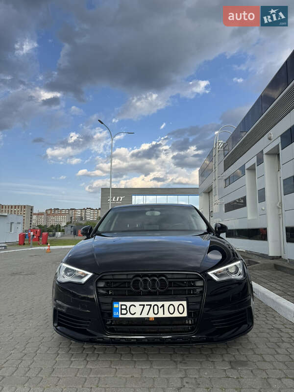 Седан Audi A3 2015 в Львове