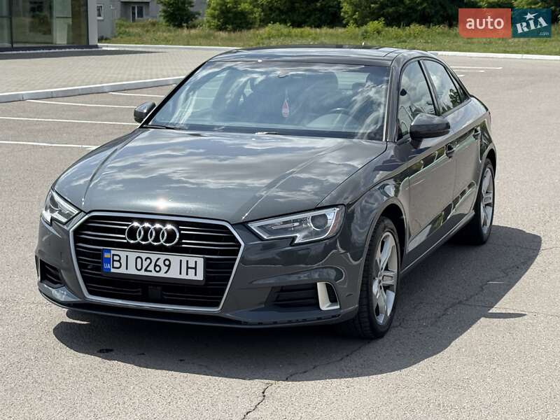 Седан Audi A3 2017 в Полтаве