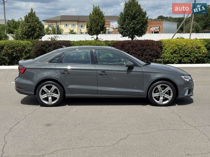 Седан Audi A3 2017 в Полтаве