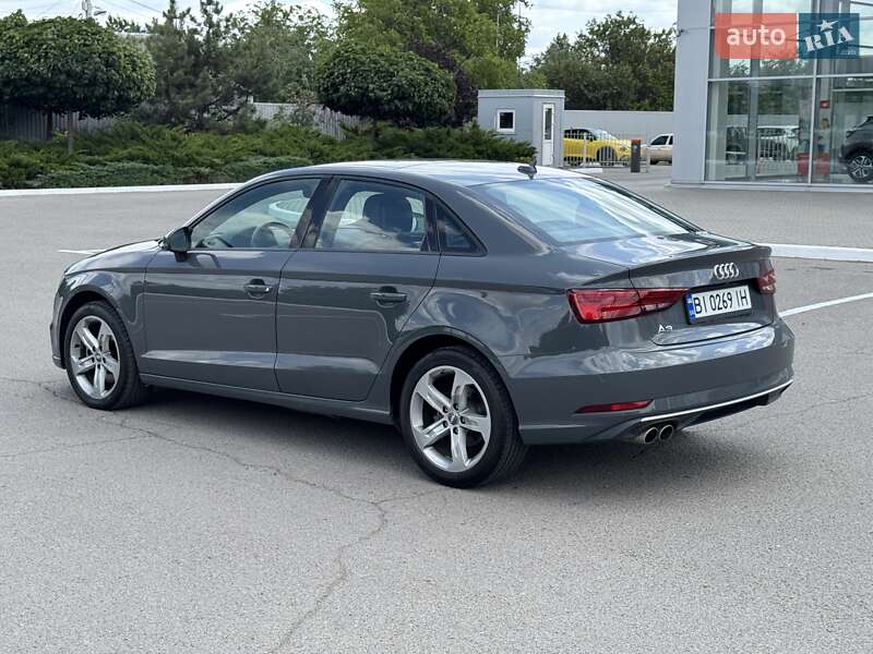 Седан Audi A3 2017 в Полтаве