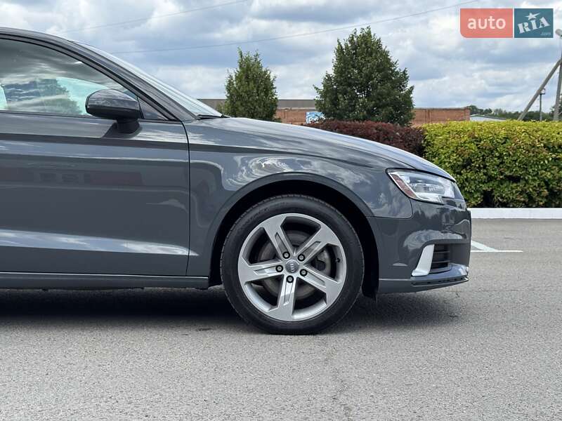 Седан Audi A3 2017 в Полтаве