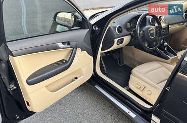 Хэтчбек Audi A3 2011 в 