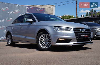 Седан Audi A3 2016 в 