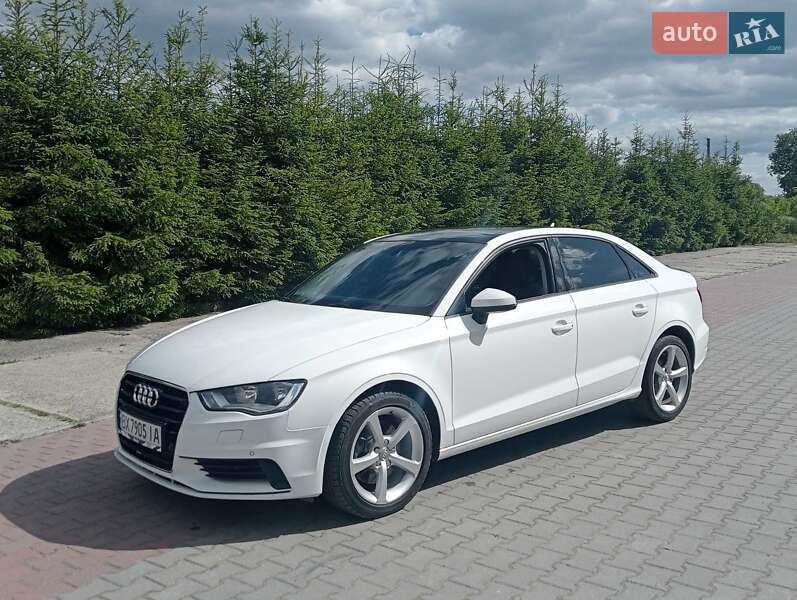 Седан Audi A3 2015 в 