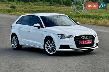 Хэтчбек Audi A3 2020 в 