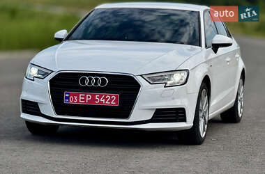 Хэтчбек Audi A3 2020 в 