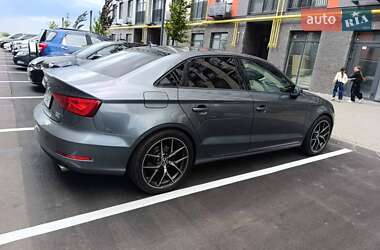 Седан Audi A3 2016 в 