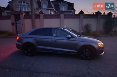 Седан Audi A3 2016 в 