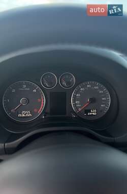 Хэтчбек Audi A3 2012 в 