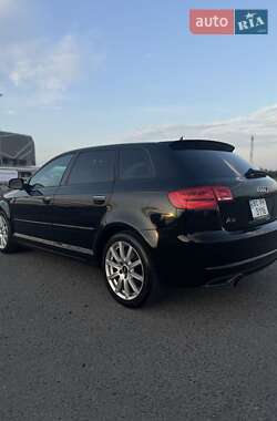 Хэтчбек Audi A3 2012 в 