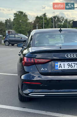 Седан Audi A3 2022 в 