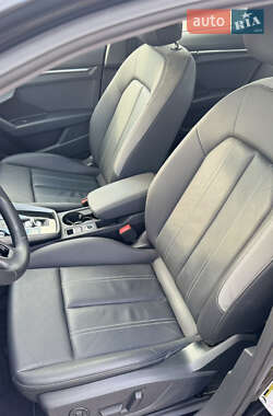 Седан Audi A3 2022 в 