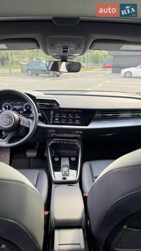 Седан Audi A3 2022 в Киеве