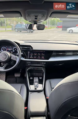 Седан Audi A3 2022 в 